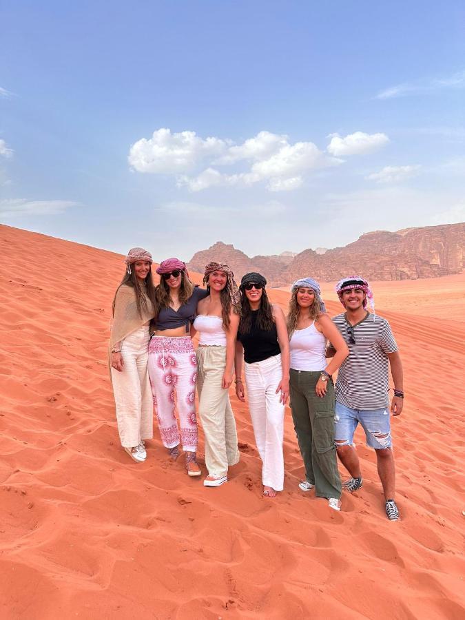 Апартаменти Saleem With Jeep Tour Ваді-Рам Екстер'єр фото